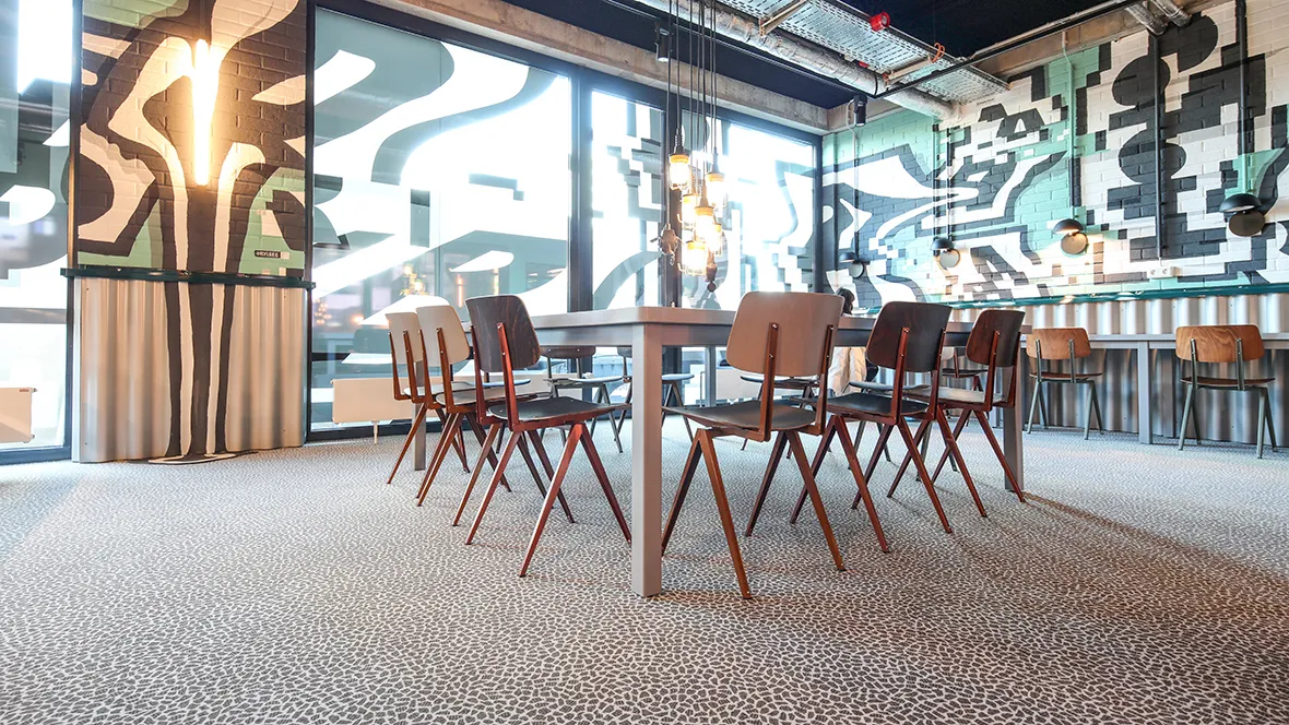 Forbo_The-Student-Hotel_Berlin_Fotograf_Konstantin-Gastmann_Berlin (10)_1180x664